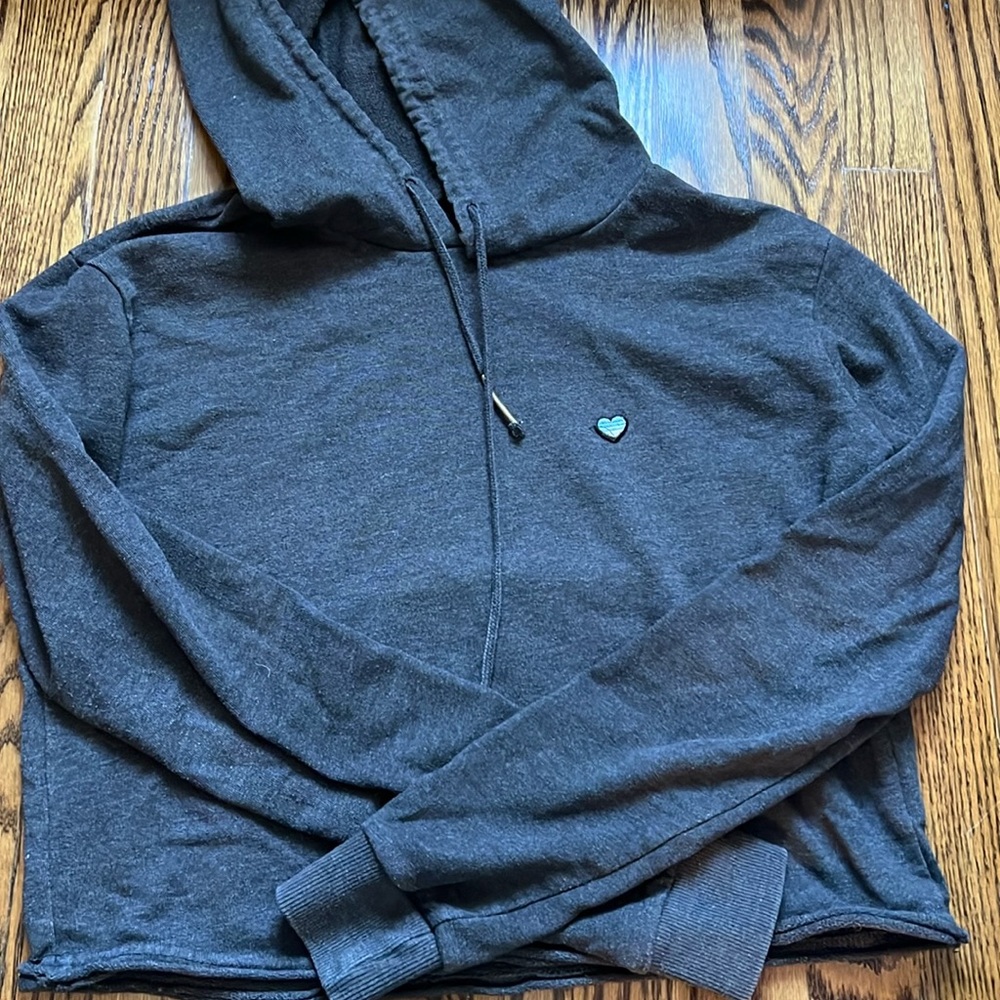 Spiritual gangster radiate love crop hoodie small